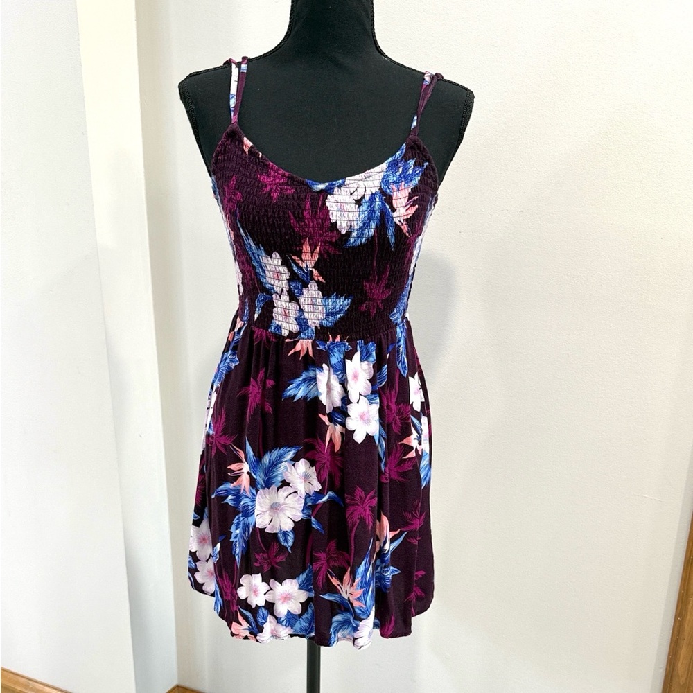America Eagle OUTFITTERS Floral Smocked Cami Min Open Back Dress size XS